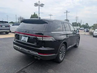 Lincoln Aviator 2023 AWD Reserve 4dr SUV