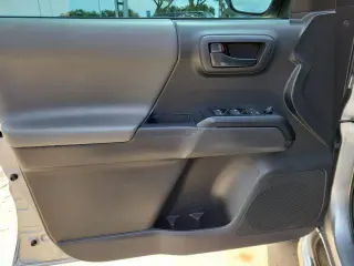 Toyota Tacoma 2023 4x4 SR V6 4dr Double Cab 5.0 ft SB