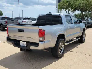 Toyota Tacoma 2023 4x4 SR V6 4dr Double Cab 5.0 ft SB