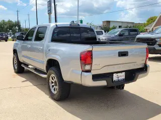 Toyota Tacoma 2023 4x4 SR V6 4dr Double Cab 5.0 ft SB