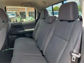Toyota Tacoma 2023 4x4 SR V6 4dr Double Cab 5.0 ft SB
