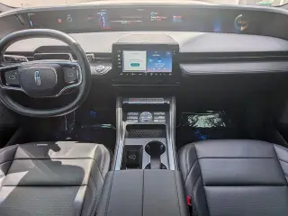 Lincoln Nautilus Híbrido 2024 AWD Premiere SUV de 4 puertas