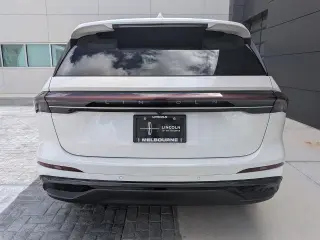 Lincoln Nautilus Híbrido 2024 AWD Premiere SUV de 4 puertas
