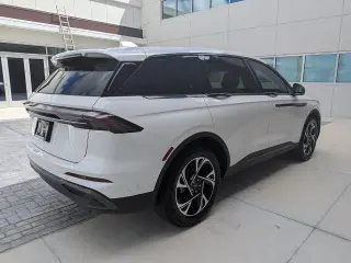 Lincoln Nautilus Híbrido 2024 AWD Premiere SUV de 4 puertas