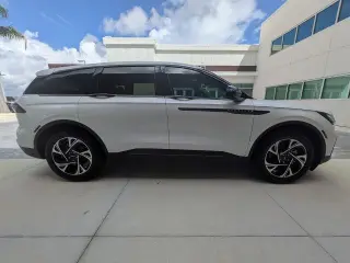 Lincoln Nautilus Híbrido 2024 AWD Premiere SUV de 4 puertas