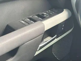 Land Rover Defender 2021 AWD 110 X-Dynamic SE 4dr SUV