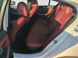 BMW Serie 3 2023 330i 4dr Sedán