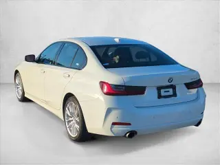 BMW Serie 3 2023 330i 4dr Sedán