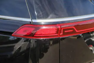 Carnaval Kia 2024 SX Prestige 4dr Mini-Van