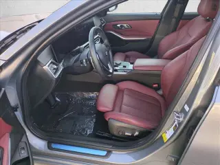 BMW 3 Serie 2023 330i 4dr Sedán
