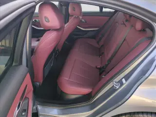 BMW 3 Serie 2023 330i 4dr Sedán