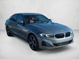 BMW 3 Serie 2023 330i 4dr Sedán