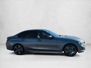 BMW 3 Serie 2023 330i 4dr Sedán