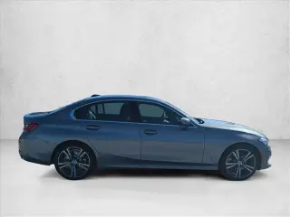 BMW 3 Serie 2024 330i 4dr Sedán