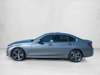BMW 3 Serie 2024 330i 4dr Sedán
