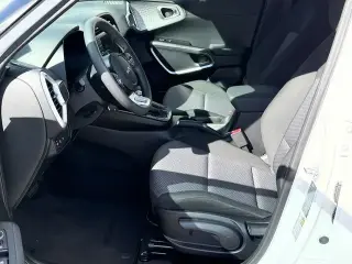 Crossover 4 puertas Kia Soul 2024 LX