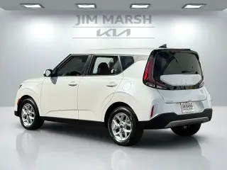 Crossover 4 puertas Kia Soul 2024 LX
