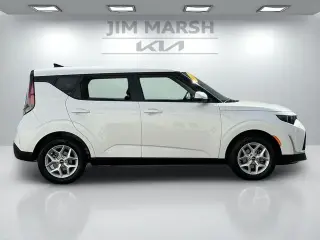 Crossover 4 puertas Kia Soul 2024 LX