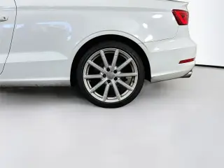 Audi A3 2016 AWD 2.0T quattro Premium Plus 2dr Convertible