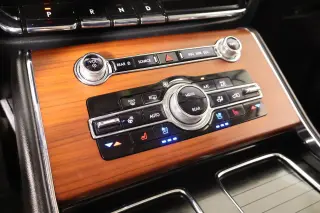 Lincoln Aviator 2021 AWD Reserve 4dr SUV