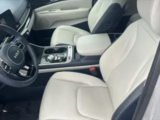 Kia Carnival Hybrid 2025 SX Prestige 4dr Mini-Van