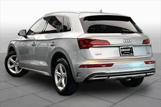 Audi Q5 2024 AWD quattro Premium 40 TFSI 4dr SUV