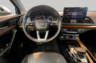 Audi Q5 2024 AWD quattro Premium 40 TFSI 4dr SUV