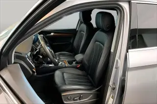 Audi Q5 2024 AWD quattro Premium 40 TFSI 4dr SUV