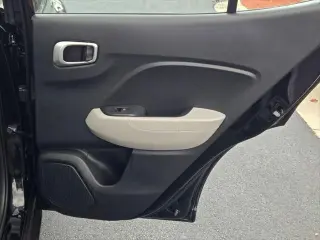 Hyundai VENUE 2025 SEL 4dr Crossover