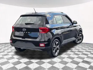 Hyundai VENUE 2025 SEL 4dr Crossover