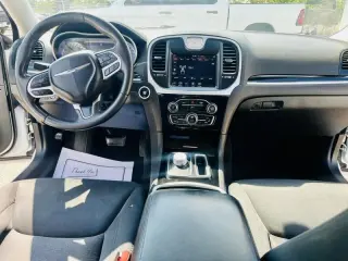 2023 Chrysler 300 Touring