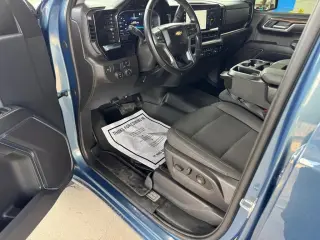 2024 Chevrolet Silverado 1500 2WD Crew Cab 147" LT