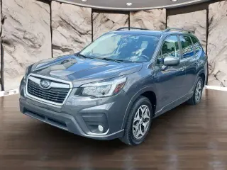 Subaru Forester 2021 con transmisión automática de cuatro ruedas y nivel de equipamiento Premium, 4 puertas Crossover