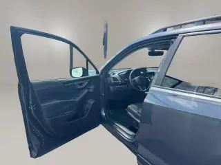 Subaru Forester 2021 con transmisión automática de cuatro ruedas y nivel de equipamiento Premium, 4 puertas Crossover