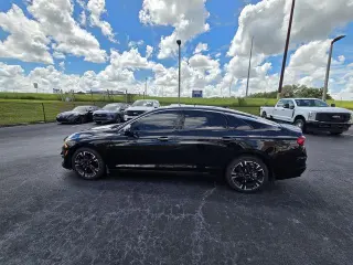 Kia K5 2023 GT-Line 4dr Sedán