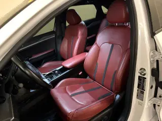 Kia K5 2023 GT-Line 4dr Sedán
