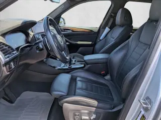 BMW X3 2020 con tracción en las fouraz xDrive30i de 4 puertas de vehículo de actividad deportiva