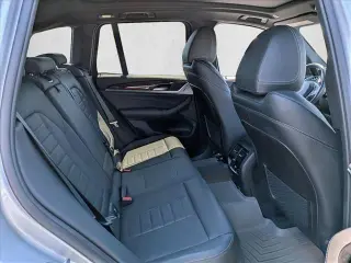 BMW X3 2020 con tracción en las fouraz xDrive30i de 4 puertas de vehículo de actividad deportiva