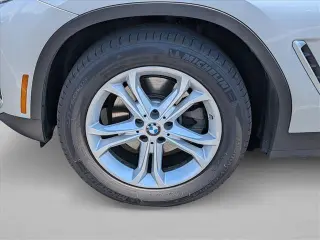 BMW X3 2020 con tracción en las fouraz xDrive30i de 4 puertas de vehículo de actividad deportiva