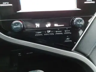 Toyota Camry 2018 SE 4dr Sedán
