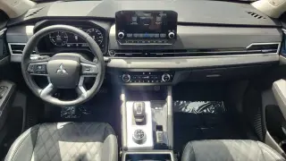 Mitsubishi Outlander PHEV 2023 AWD SEL 4dr SUV