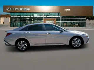 Hyundai ELANTRA 2025 SEL Sport 4dr Sedán