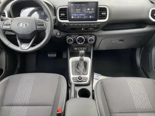 Hyundai VENUE 2026 SEL 4dr Crossover con Techo de Dos Tones