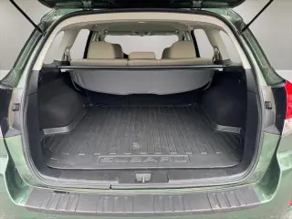 Subaru Outback 2010 AWD 2.5i Premium 4dr Wagon CVT