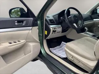 Subaru Outback 2010 AWD 2.5i Premium 4dr Wagon CVT