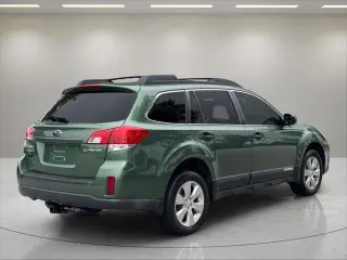 Subaru Outback 2010 AWD 2.5i Premium 4dr Wagon CVT