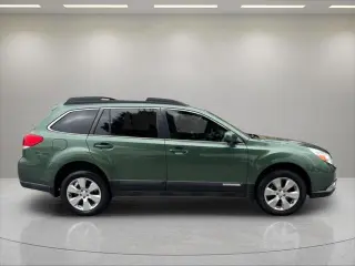 Subaru Outback 2010 AWD 2.5i Premium 4dr Wagon CVT