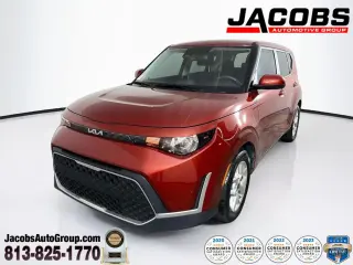 Vehículo Kia Soul 2025 LX 4dr Crossover