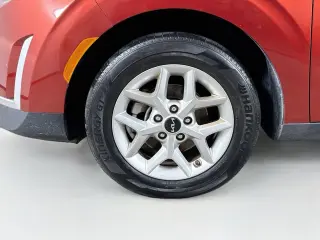 Vehículo Kia Soul 2025 LX 4dr Crossover
