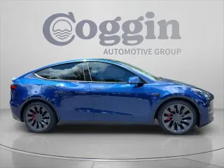Modelo Y Tesla 2024 AWD Desempeño 4 tránsitos Crossover